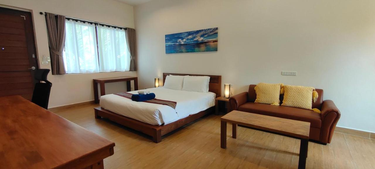 Le Grand Bleu Hotel Wok Tum 外观 照片